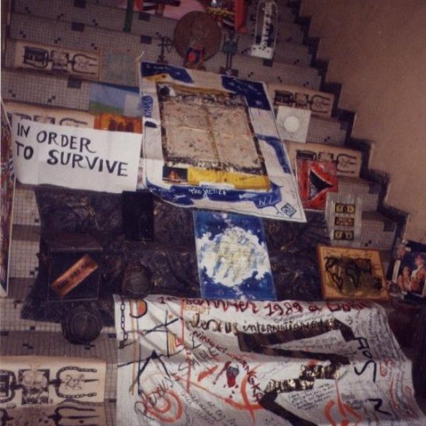 100 entrance stairs continue