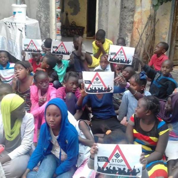 161 stop indifference bambini
